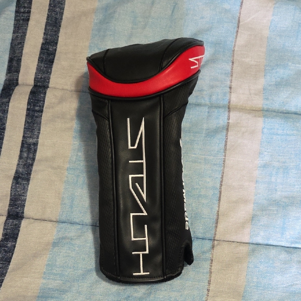 TaylorMade Stealth Driver Headcover
